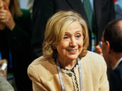 Hillary Clinton disse que a imigração “Indo longe demais” precisa ser abordada.