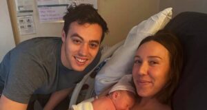 Weitzeil, Michael Jensen anuncia o nascimento de um menino