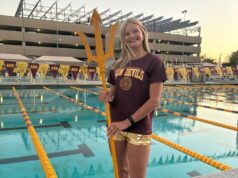 A finalista nacional júnior do nado costas, Ava Eddy Verbals, para o estado do Arizona em 2027