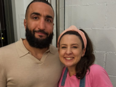 Bilal Muhammad está trabalhando com a Sra. Rachel para ajudar crianças na Palestina.