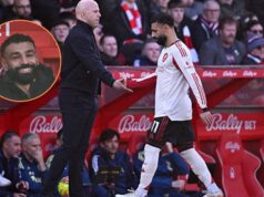 Mohamed Salah reage sarcasticamente à substituição de Arne Slot no empate do Liverpool