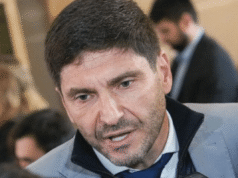 O peronismo explode contra Maximiliano Pollaro por sua associação com Xavier Miley POLÍTICA El Intransigente.