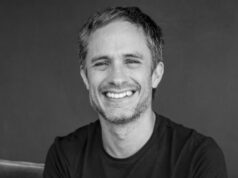 Pool Films estreia Hombre Al Agua de Gael García Bernal, primeiras imagens