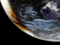 Veja a sombra da Lua escurecendo a Antártica em imagens épicas de satélite do eclipse solar de 17 de fevereiro (VÍDEO)