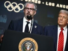 A cliente celebridade Ghislaine Maxwell foge de Cassie Wasserman por causa de e-mails sexuais nojentos