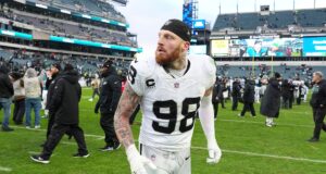 Adam Schefter compartilha detalhes sobre os rumores comerciais de Raiders e Maxx Crosby.