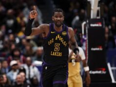 As últimas classificações revelam a dura verdade sobre a experiência de Deandre Ayton do Lakers.