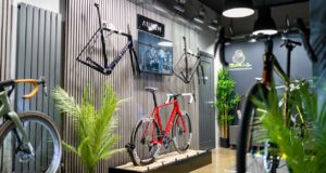 ‘Níveis de serviço que não podem ser embalados e enviados’ – Como as lojas físicas de bicicletas estão redefinindo o sucesso online