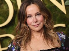 Jennifer Grey, 65 anos, usa biquíni preto em recente viagem de garotas