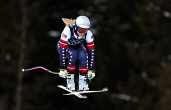 Lindsey Vonn desiste da final de esqui alpino dos Jogos Olímpicos de Inverno