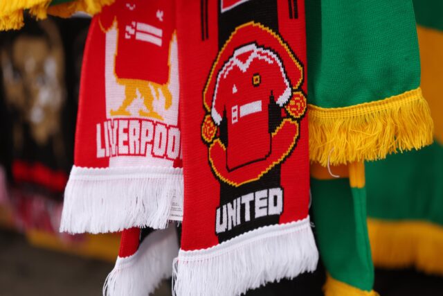Liverpool-and-Man-Utd-scarves.jpg