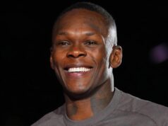 Israel Adesanya começa como azarão contra Joe Pfeffer.
