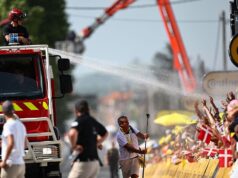Os investigadores do clima estão a soar o alarme sobre os perigos do calor extremo durante o Tour de France, então porque é que não são tomadas medidas mais cedo?