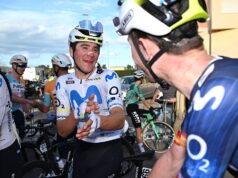 Um início de vida infeliz na Movistar para Cian Uijtdebroeks, que encontrou uma fissura após uma queda na sua corrida de estreia.