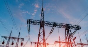 Homem de Centralia preso por danificar usina de energia de Clackamas