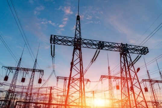 Homem de Centralia preso por danificar usina de energia de Clackamas