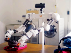 O robô de lavanderia dobrável Issac 0 faz sua estreia nos lares americanos e promete dobrar em 30-90 minutos.