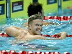 O campeão mundial de peito Sam Williamson comemora retorno bem-sucedido no Campeonato Estadual de Victoria