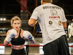 Claressa Shields x Franchon Crews-Dezurn Os estágios iniciais do pouso na Rede Zeus