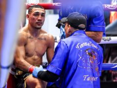 Tuofimo Lopez está subindo para o peso meio-médio tendo seu pai como treinador.