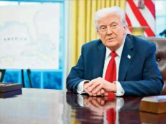 O presidente dos EUA, Trump, elogia o acordo comercial com a Índia, descrevendo-o como “histórico”.