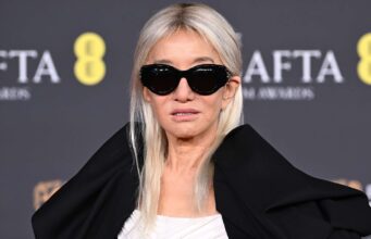 Vera Wang, 76, estreia penteado loiro platinado no BAFTA Awards 2026