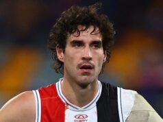 St Kilda sua com Max King e Ed Sheeran aparecendo em seu jogo de abertura contra o Collingwood; Gold Coast perdeu Matt Rowell para o jogo contra Geelong após sofrer uma lesão