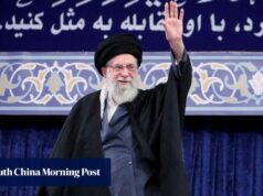 O Irão dispara mísseis, Khamenei ameaça afundar o navio de guerra dos EUA assim que começarem as negociações nucleares.