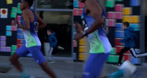 O menino que parou alguns metros para vencer a meia maratona de Barcelona