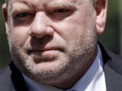 O ex-jogador da AFL Nick Stevens foi acusado de fraudar seis famílias de Mildura em US$ 170 mil