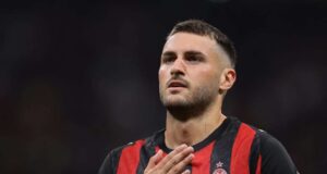 O futuro de Santi Gimenez no Milan depende de seu desempenho na Copa do Mundo