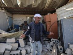 Colonos israelenses reassentam 15 famílias palestinas na Cisjordânia: Oficial | Notícias do conflito israelo-palestiniano