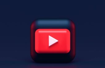 O experimento mais recente do YouTube traz sua ferramenta de conversação de IA para TVs