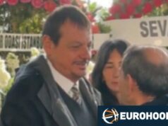 Ergin Ataman disse seu último “adeus” à mãe.