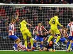 Wolves se juntam a Southampton e Tottenham em uma mudança para Kasper Hogg