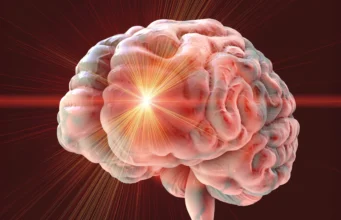 Um simples exame de sangue pode prever Alzheimer anos antes da perda de memória