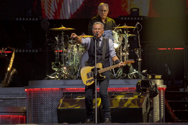 bruce-springsteen-tour.jpg