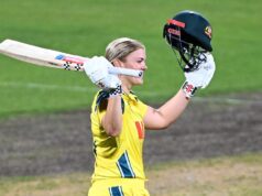 Mitchell Johnson: A seleção australiana de críquete feminino criou algo que parece incrível