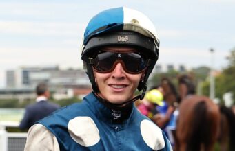 O jóquei líder tenta continuar de onde parou no centro