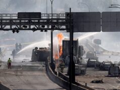 Imagens mostram a devastação causada no Chile após a explosão mortal de um caminhão