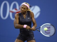 Serena Williams já tem “amigos durões” enquanto seu retorno ganha ritmo e sua irmã Venus faz uma rara aparição