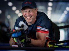 Matt Brumby está na batalha pela seleção, apesar da Austrália garantir uma vaga