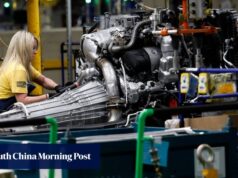 A produção industrial dos EUA atingiu o máximo de um ano, à medida que o sector industrial recuperava.