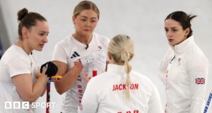 Jogos Olímpicos de Inverno de 2026: as esperanças da semifinal de curling da equipe GB estão vivas após uma vitória emocionante sobre os EUA