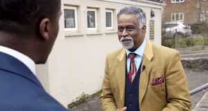 Deah Moodley aguarda possíveis acusações após sua prisão em Bristol