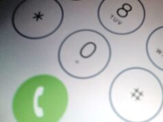 Quem liga para a linha direta de Washington ‘pressiona 2’ para espanhol. e receba um sotaque inglês baseado em IA