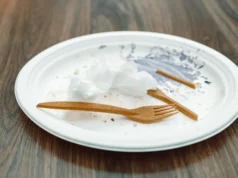 Este plástico é feito de leite e desaparece após 13 semanas