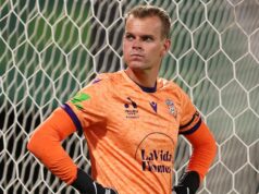 Homem da A-League: a corrida final do goleiro Matt Sutton do Perth Glory continua