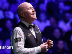 Welsh Open: John Higgins está na disputa pelo sexto título.