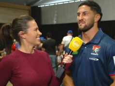 A concessão de Brown no intervalo como o primeiro jogo dos Knights está chegando